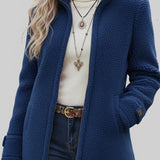Elegante Teddyjacke – Produktansicht 2