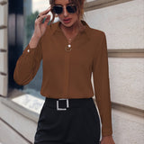 Langärmelige Bluse mit Kragen und Perlendetails – Produktansicht 13