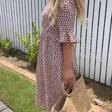 Bequemes Midikleid mit kurzen Ärmeln – Produktansicht 3