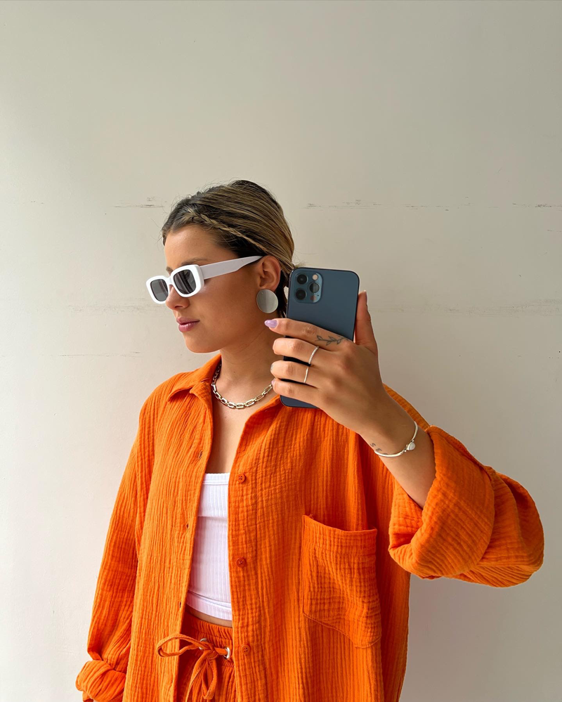Bequemes Set aus Oberteil und Shorts – Produktansicht 4