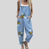 Bequeme Latzhose mit Bienen in Hellblau – Produktansicht 1