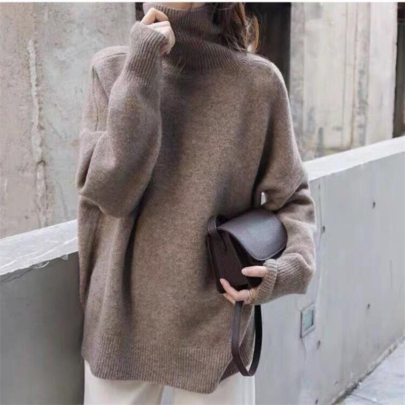 Kuscheliger Rollkragenpullover in lässiger Passform – Produktansicht 1