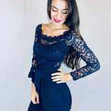 Eleganter Jumpsuit mit Spitzenärmeln – Produktansicht 5