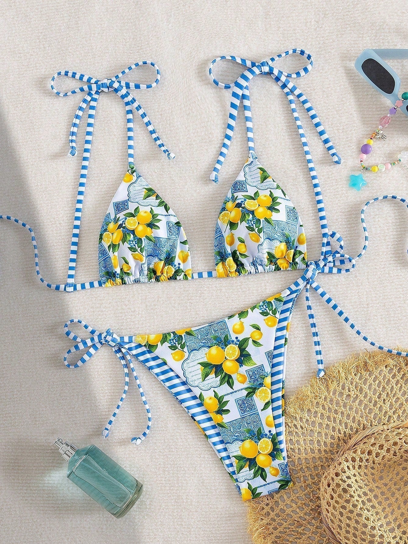 Bequemer Bikini mit Zitronenprint – Produktansicht 1