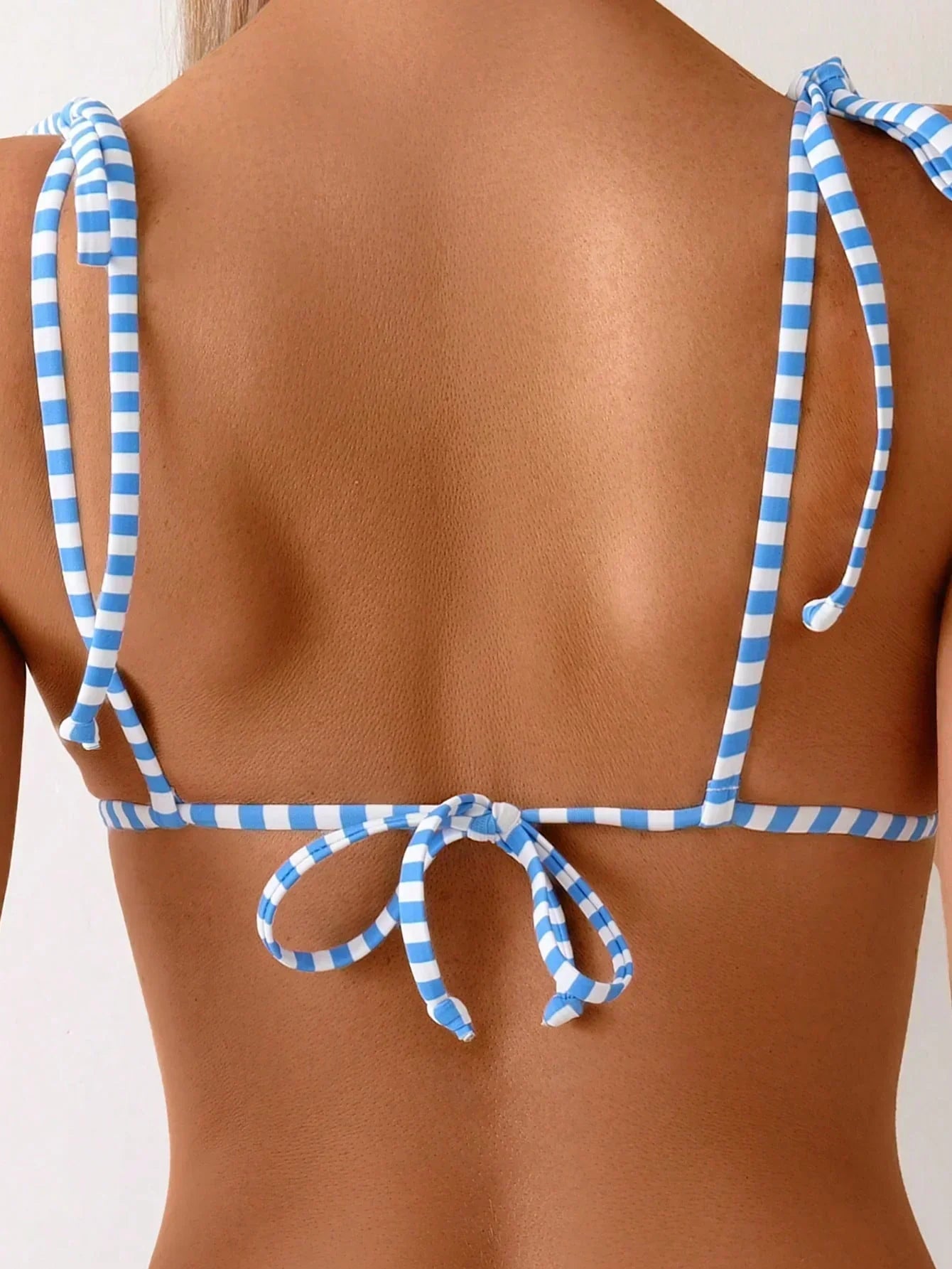 Bequemer Bikini mit Zitronenprint – Produktansicht 8