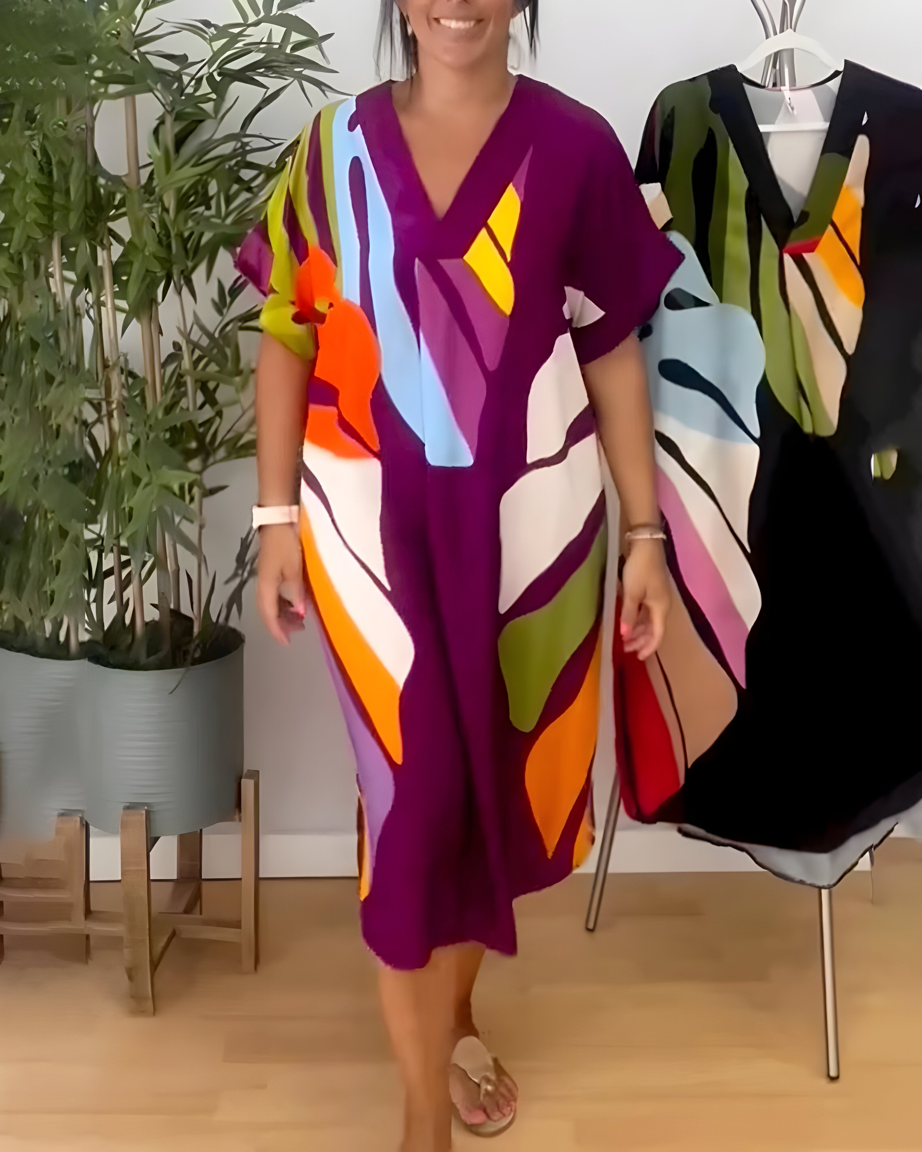 Bequemes Kleid mit abstraktem Muster – Produktansicht 8