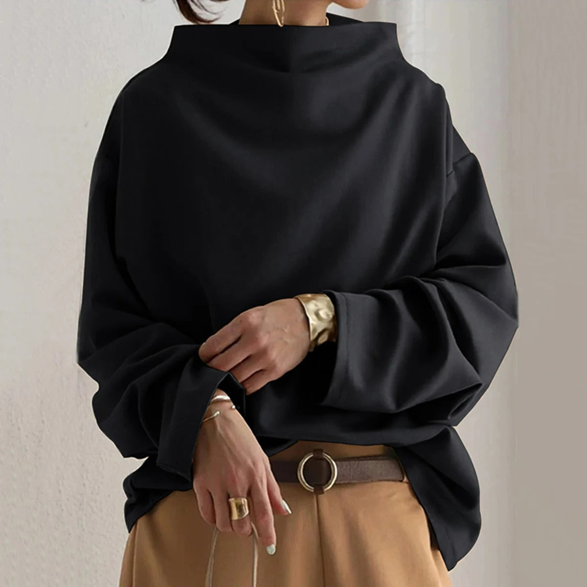 Schwarzes Sweatshirt mit elegantem Stehkragen – Produktansicht 7