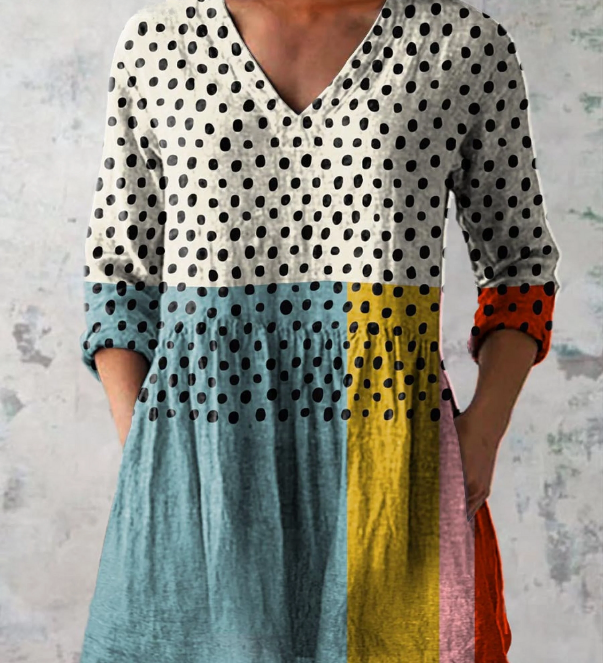 Weit fallende Longbluse mit auffälligem Dessin – Produktansicht 2