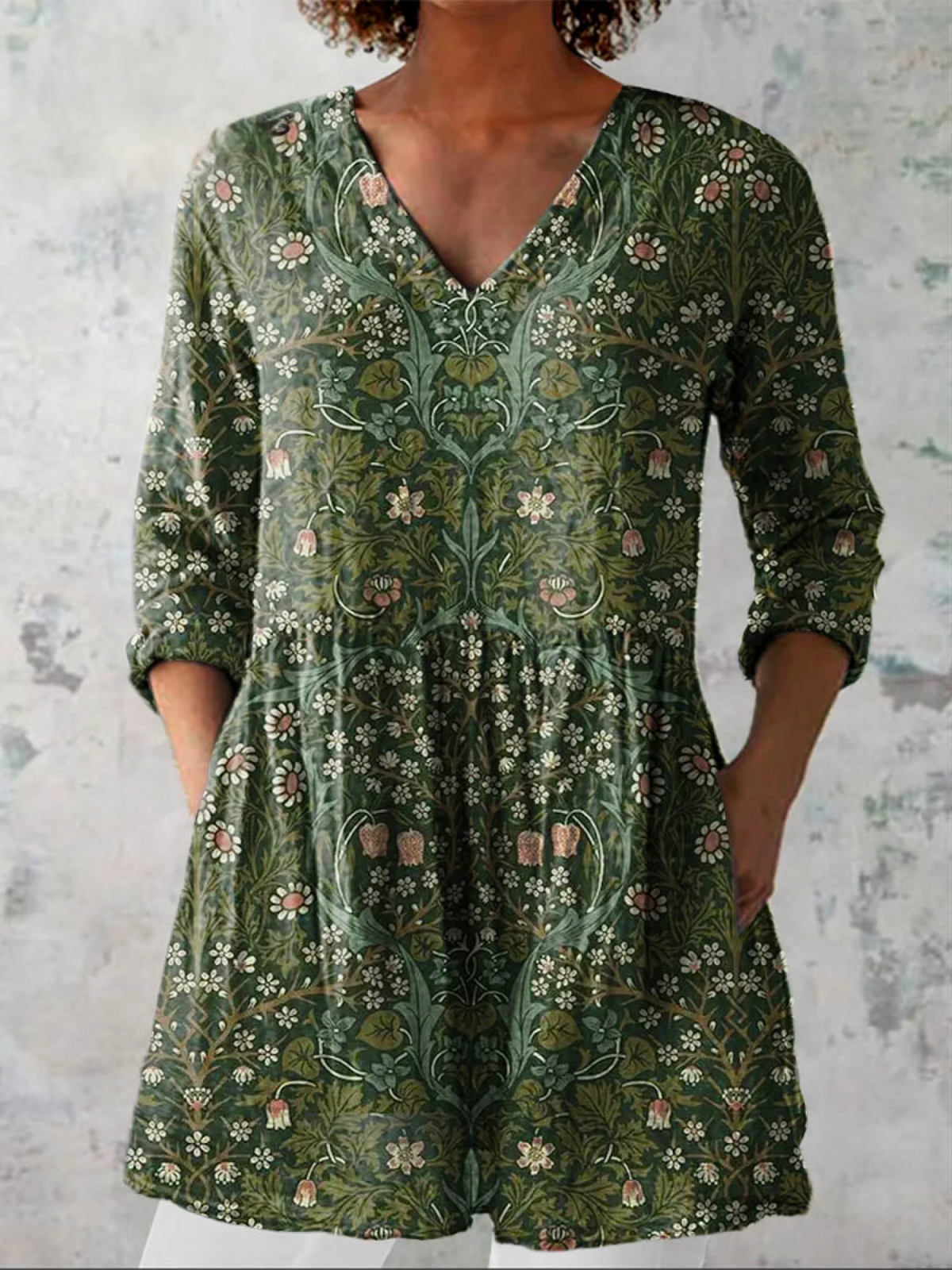Lange Bluse mit ausdrucksstarkem Musterdruck – Produktansicht 2