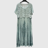 Elegantes Midikleid mit floralem Muster – Produktansicht 9