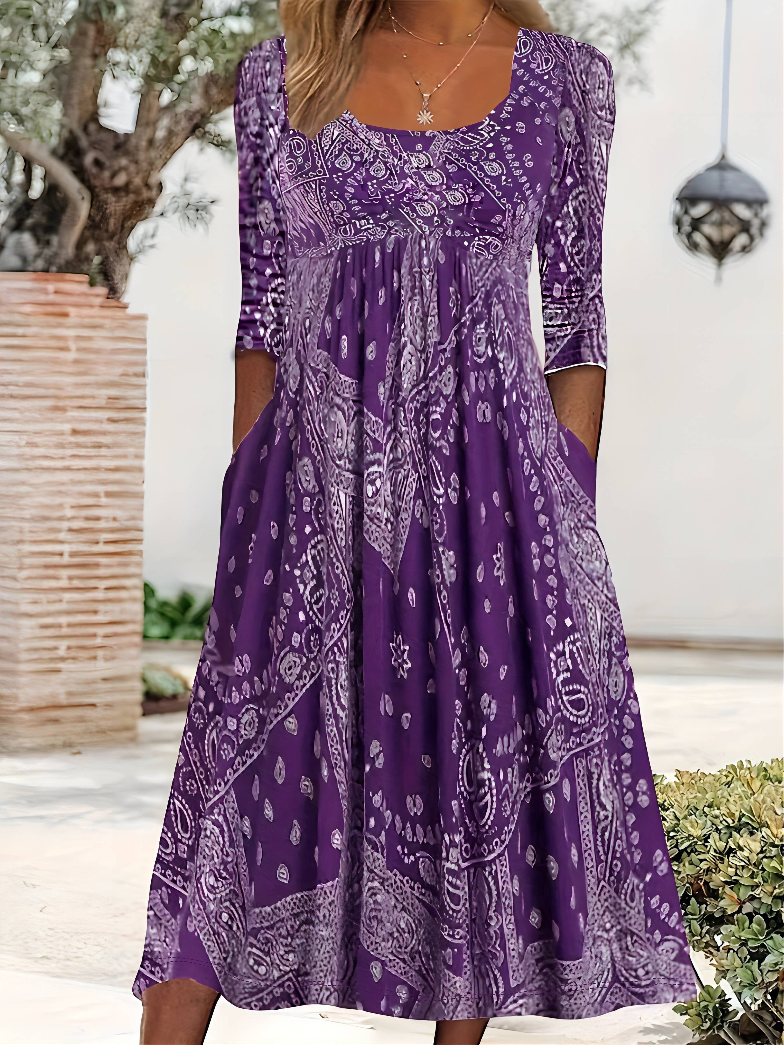 Lässiges langes Midikleid mit Ärmeln – Produktansicht 3