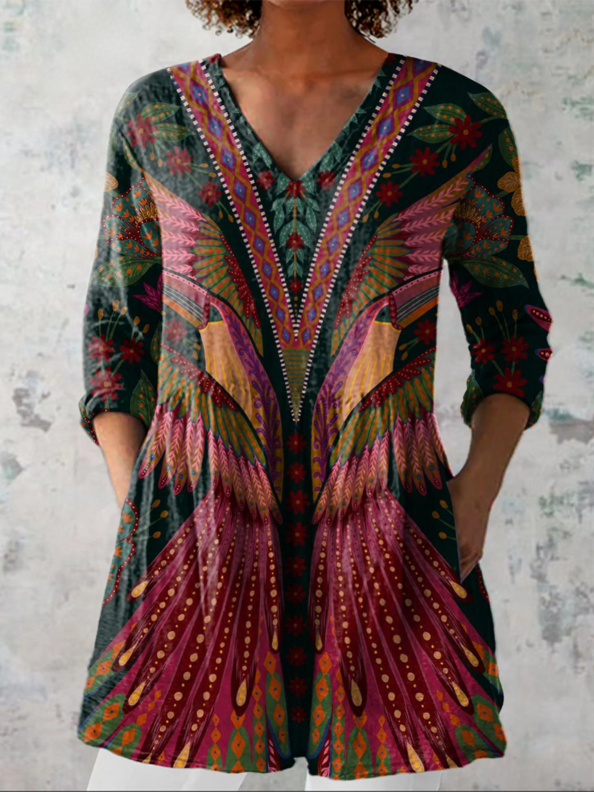 Longbluse mit lebendigem Musterspiel – Produktansicht 2