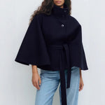 Cape-Mantel mit hohem Kragen – Produktansicht 4