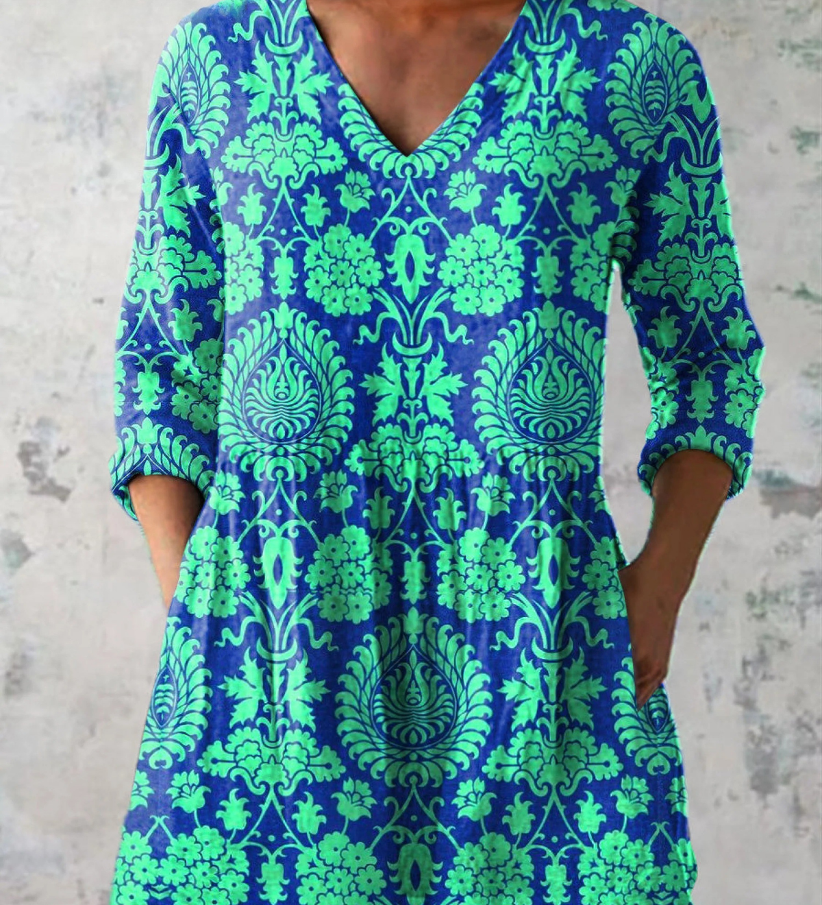 Longbluse mit lebendigem Musterspiel – Produktansicht 2