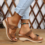 Bequeme Sandalen mit Keilabsatz – Produktansicht 1