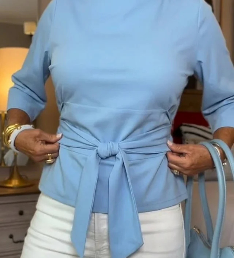 Taillierte Bluse mit verstellbarem Bund – Produktansicht 6
