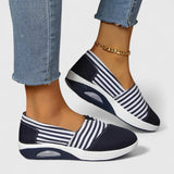 Bequeme Sneakers mit weicher Dämpfung in Wickeloptik – Produktansicht 1