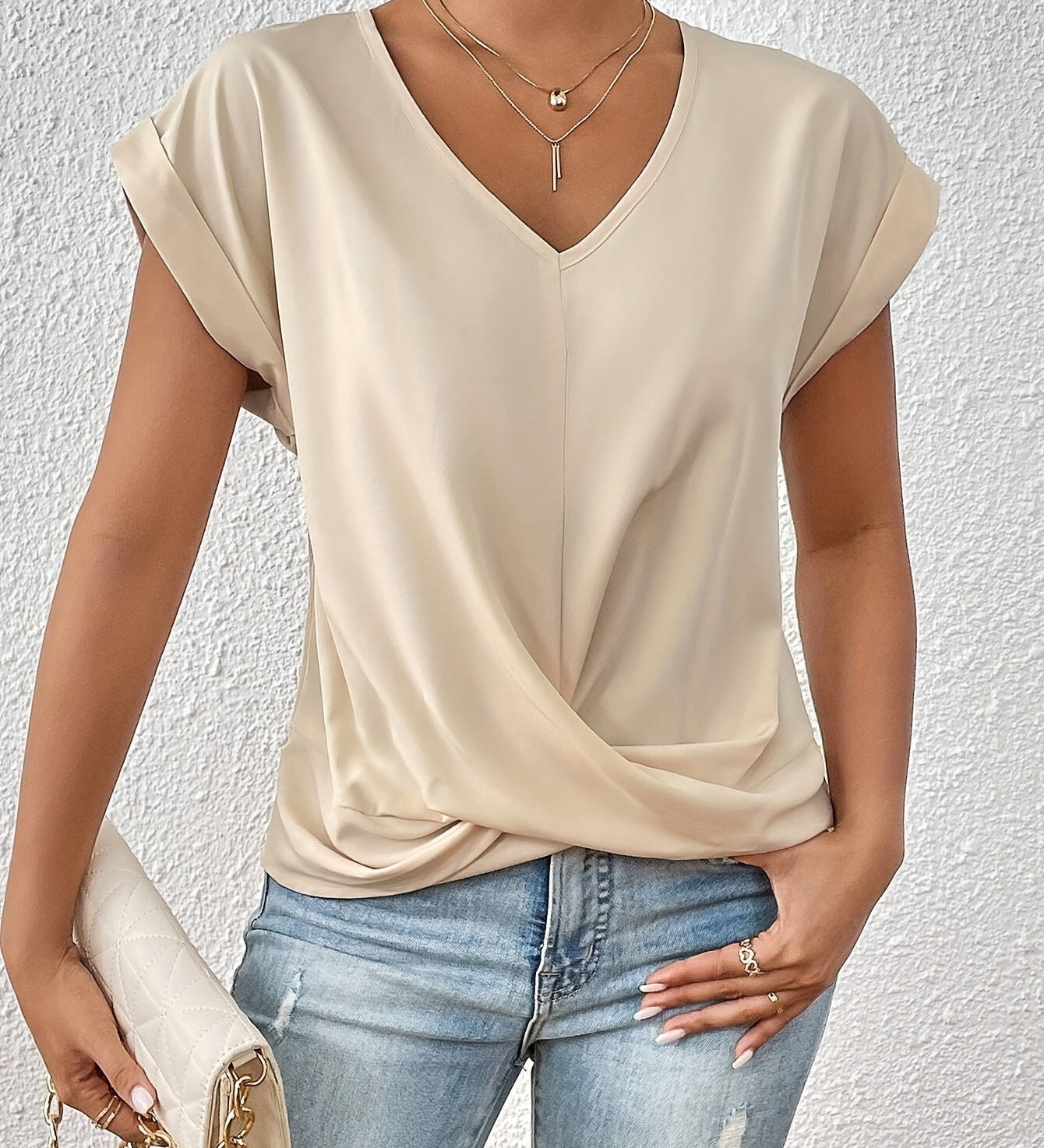 Elegantes T-Shirt mit V-Ausschnitt – Produktansicht 8