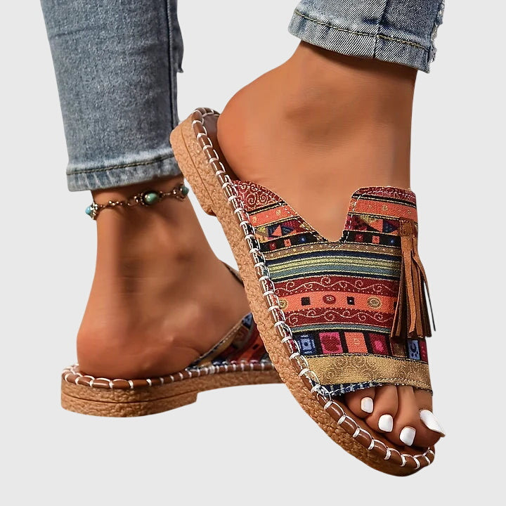Bequeme Boho-Sandalen mit Quasten – Produktansicht 5