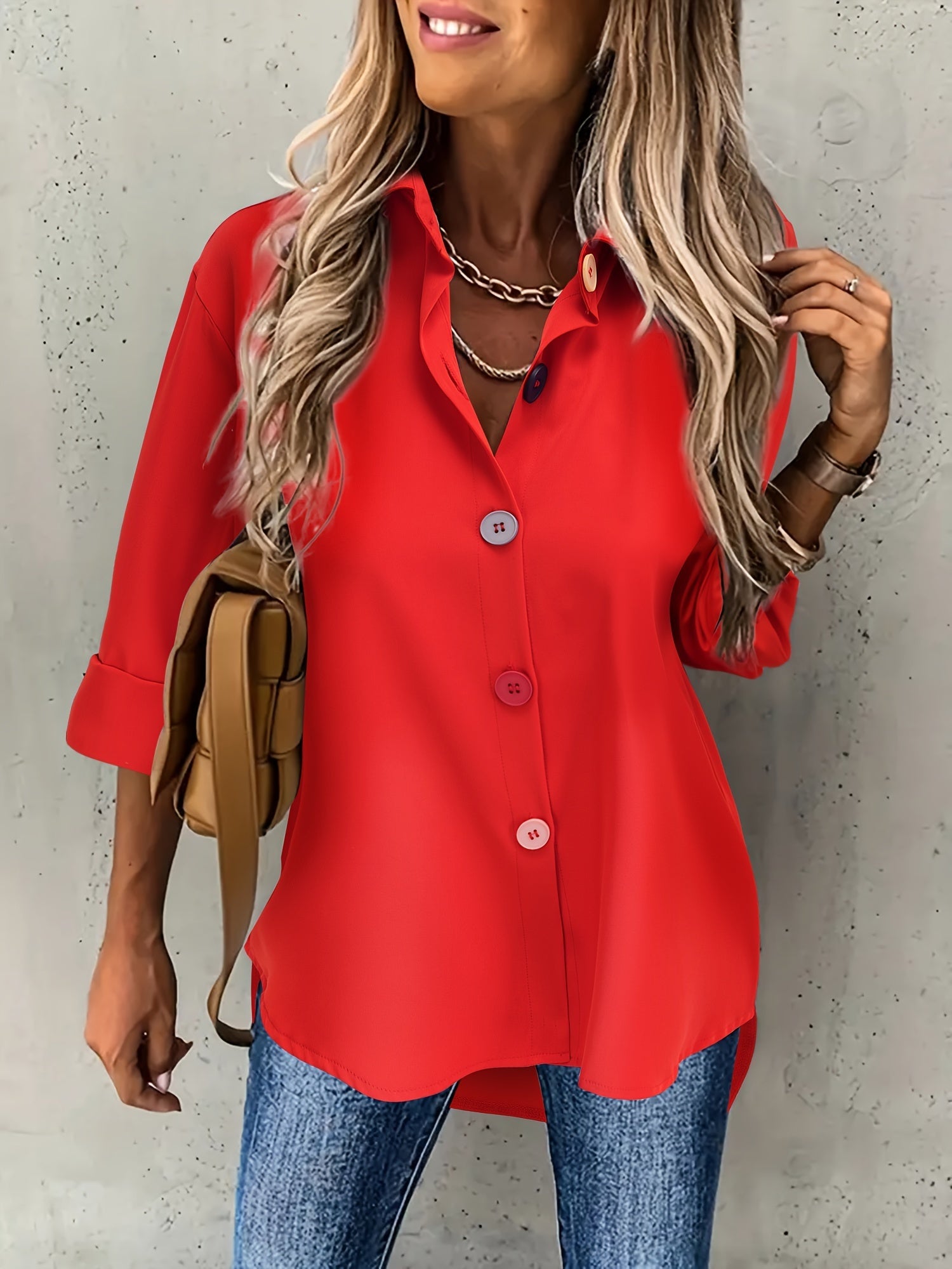 Schicke Bluse mit Knöpfen und Reverskragen – Produktansicht 18