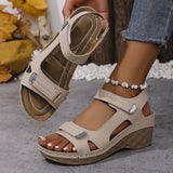 Bequeme Komfortsandalen in Wickeloptik – Produktansicht 2