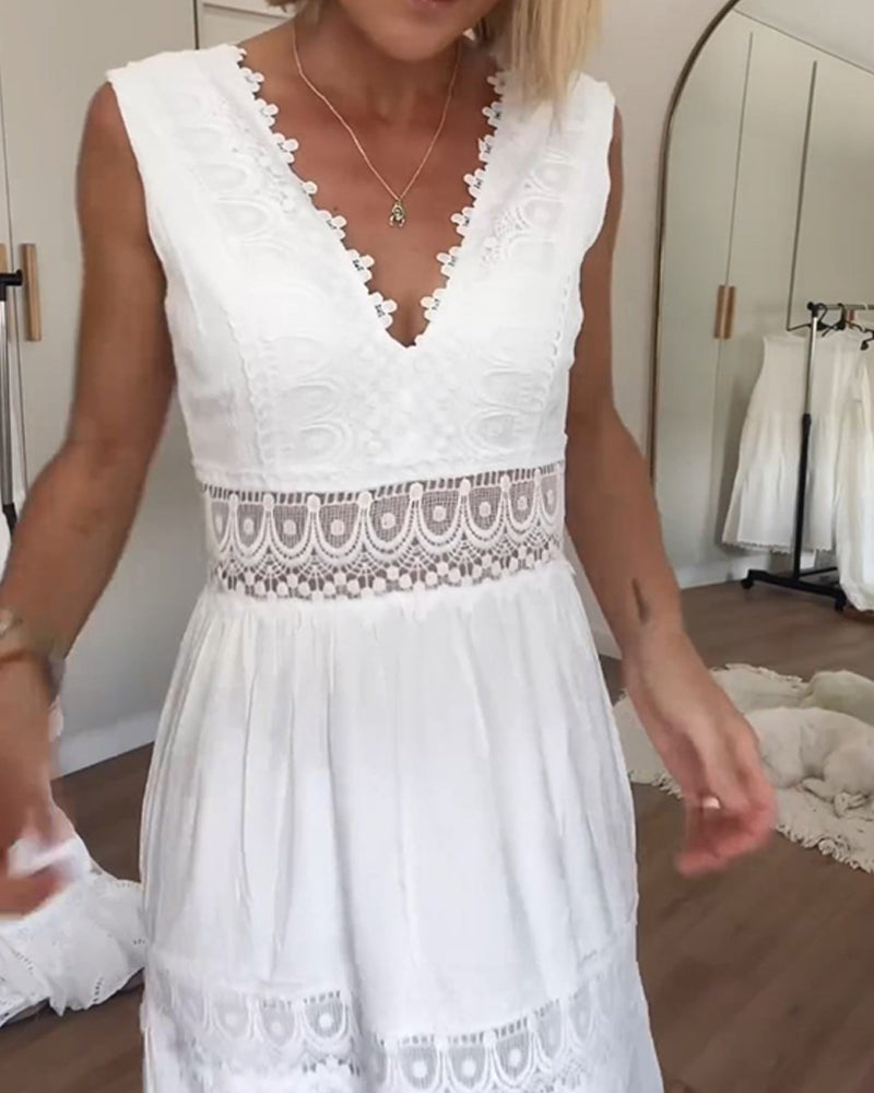 Spitzen-Camisolekleid mit V-Ausschnitt – Produktansicht 4