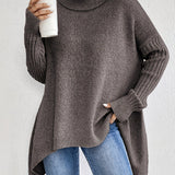 Lässiger Rollkragenpullover mit asymmetrischem Saum – Produktansicht 7