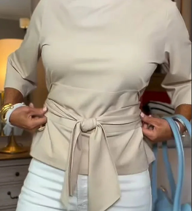 Taillierte Bluse mit verstellbarem Bund – Produktansicht 7