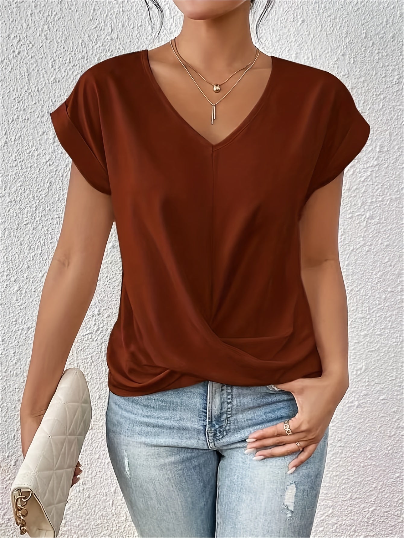 Elegantes T-Shirt mit V-Ausschnitt – Produktansicht 9