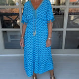 Bequemes Kleid mit Wellenmuster – Produktansicht 4
