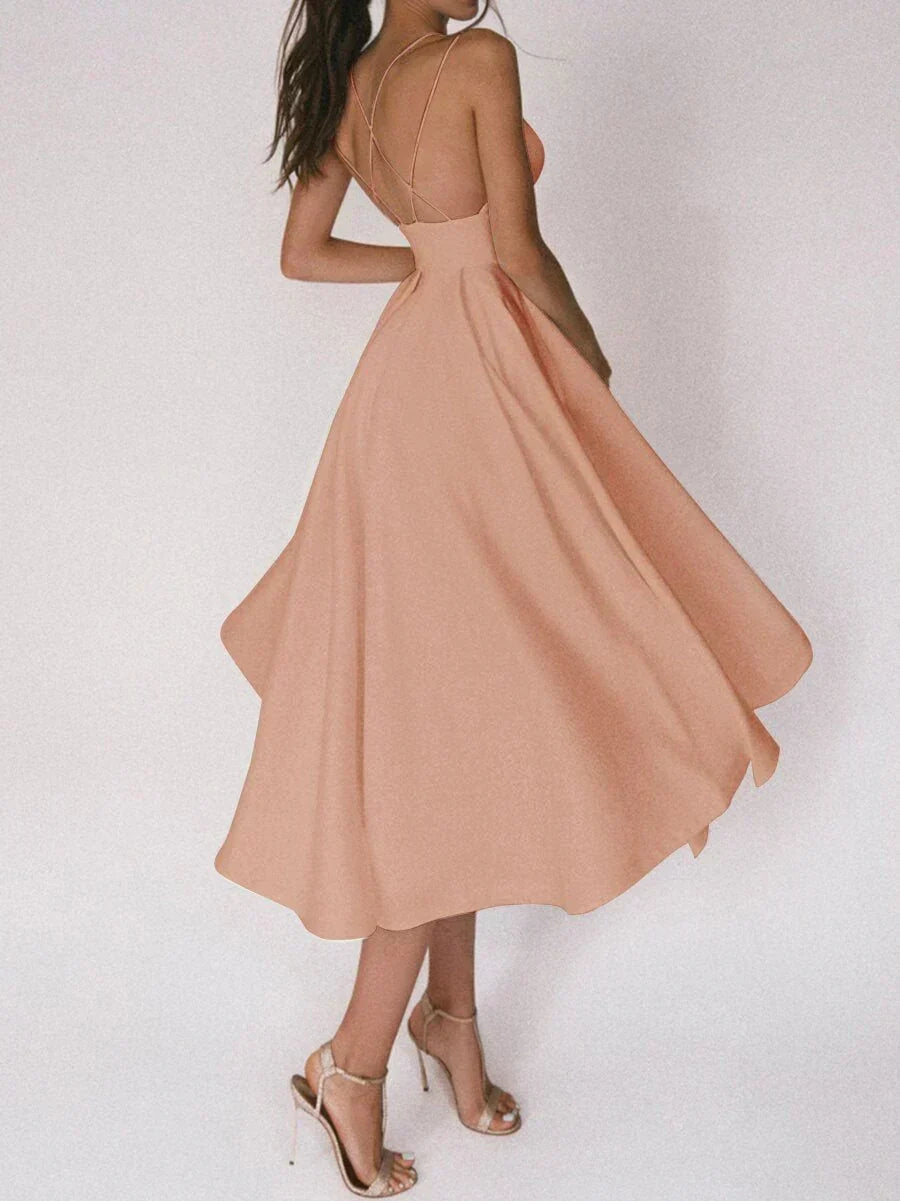 Stilvolles, minimalistisches Kleid – Produktansicht 11