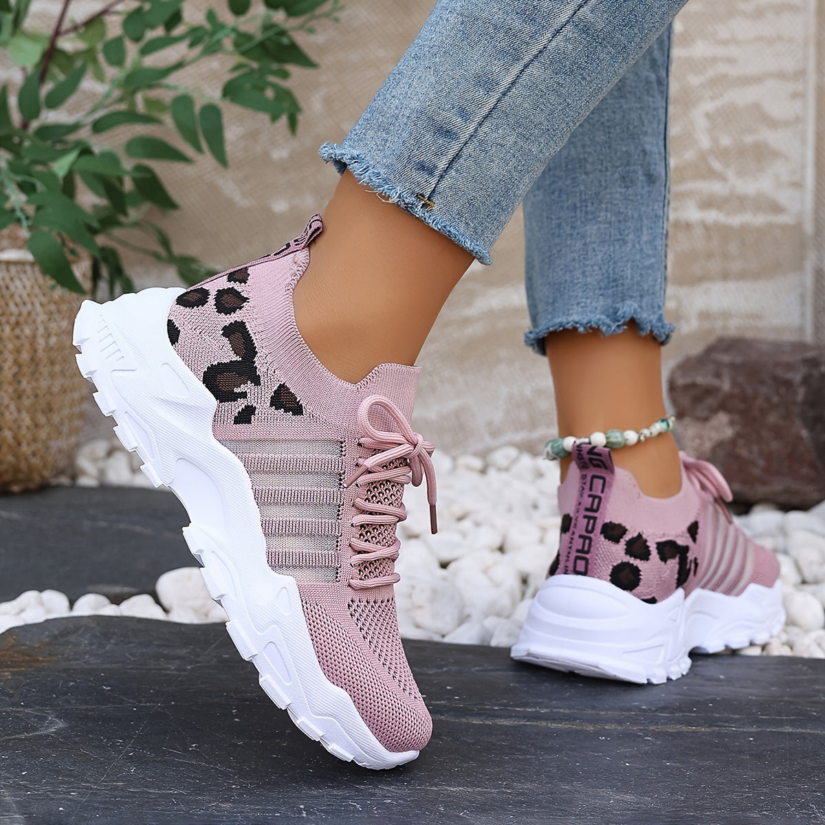 Bequeme Sneaker mit atmungsaktivem Obermaterial – Produktansicht 9