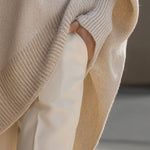Eleganter Oversize-Poncho aus weichem Strick – Produktansicht 6