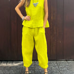 Elegantes zweiteiliges Ensemble in ärmelloser Form – Produktansicht 3