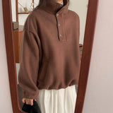 Dickes Fleece-Sweatshirt mit wärmendem Stehkragen – Produktansicht 4