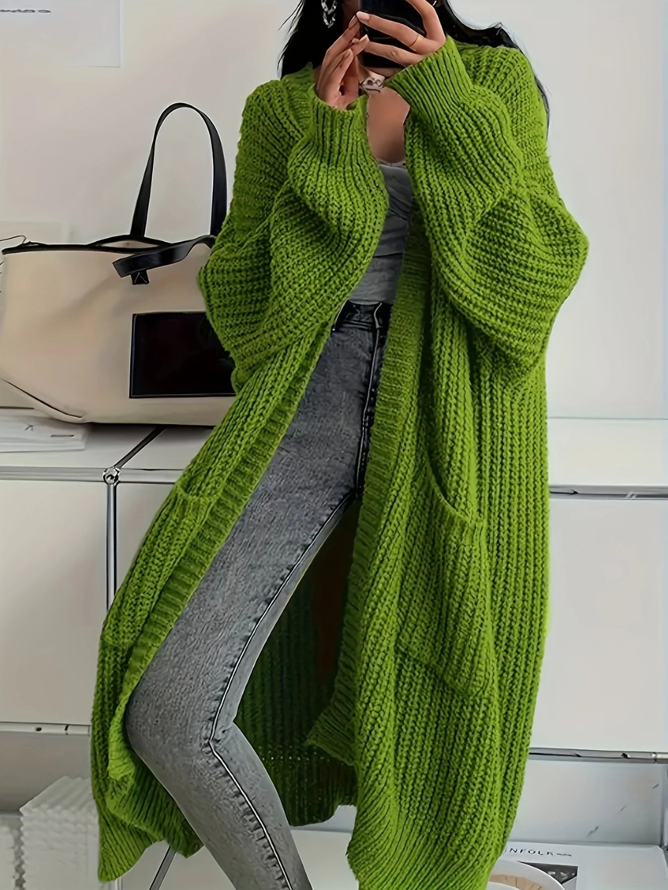 Offener Oversize-Cardigan aus langem Kuschelstrick – Produktansicht 3