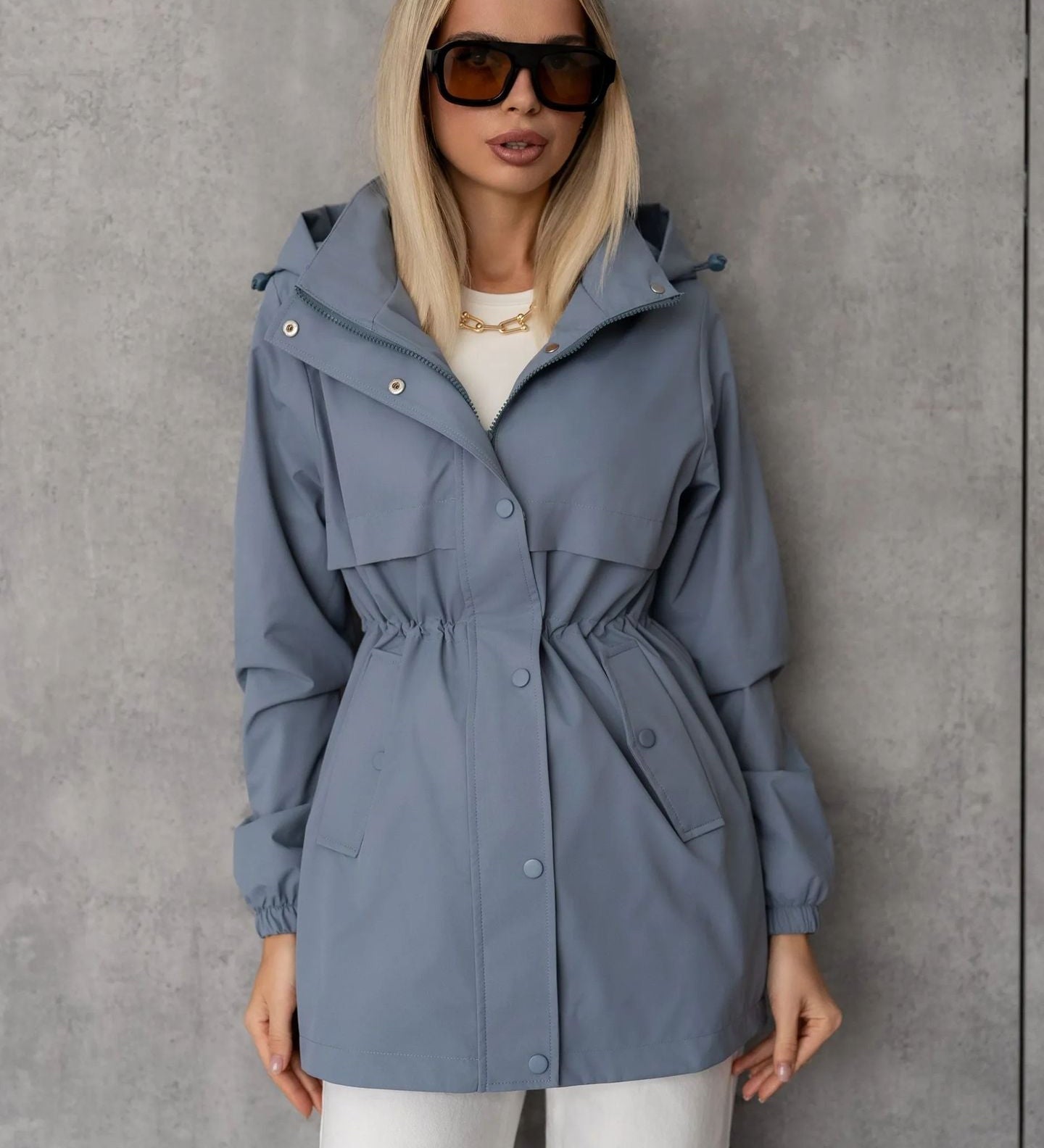 sportliche Kapuzenjacke – Produktansicht 8