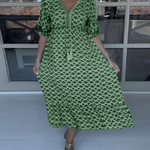 Bequemes Kleid mit Wellenmuster – Produktansicht 8