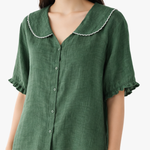Bluse mit Peter-Pan-Kragen und voluminösen Ärmeln – Produktansicht 1