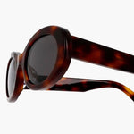 Stilvolle Sonnenbrille für jeden Anlass im ovalen Retro-Design – Produktansicht 3
