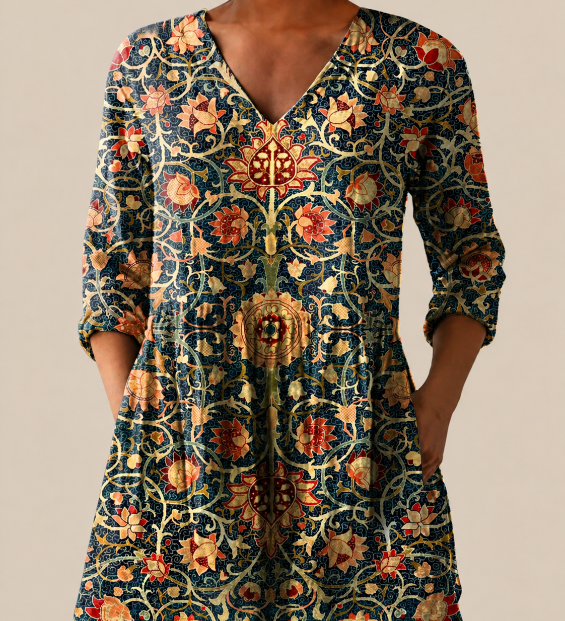 Lange Bluse mit auffälligem Muster – Produktansicht 1