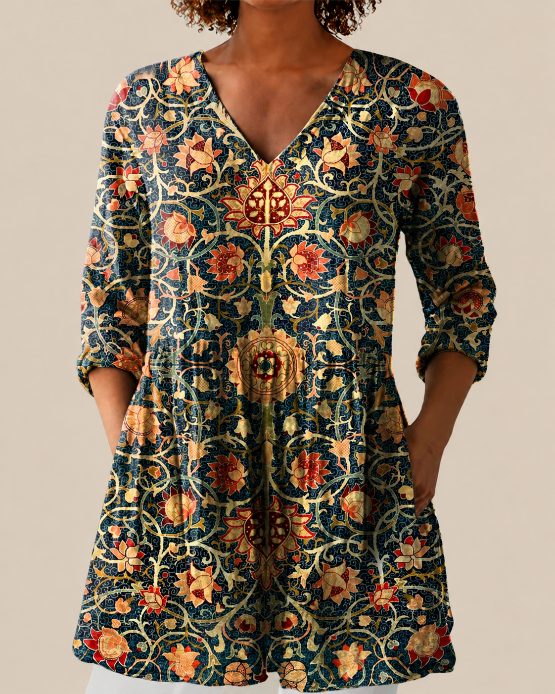Lange Bluse mit auffälligem Muster – Produktansicht 1