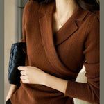 Taillierter Pullover mit Bubikragen – Produktansicht 1