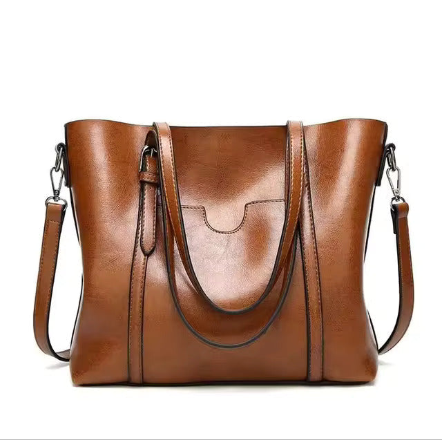 Elegante Handtasche aus Leder in Wickeloptik – Produktansicht 2
