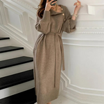 Bequemes Wickelkleid aus weichem Material – Produktansicht 5