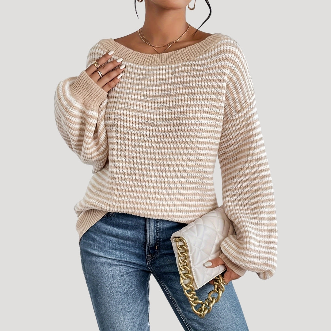 Gestreifter Oversize-Pullover mit U-Boot-Ausschnitt – Produktansicht 1