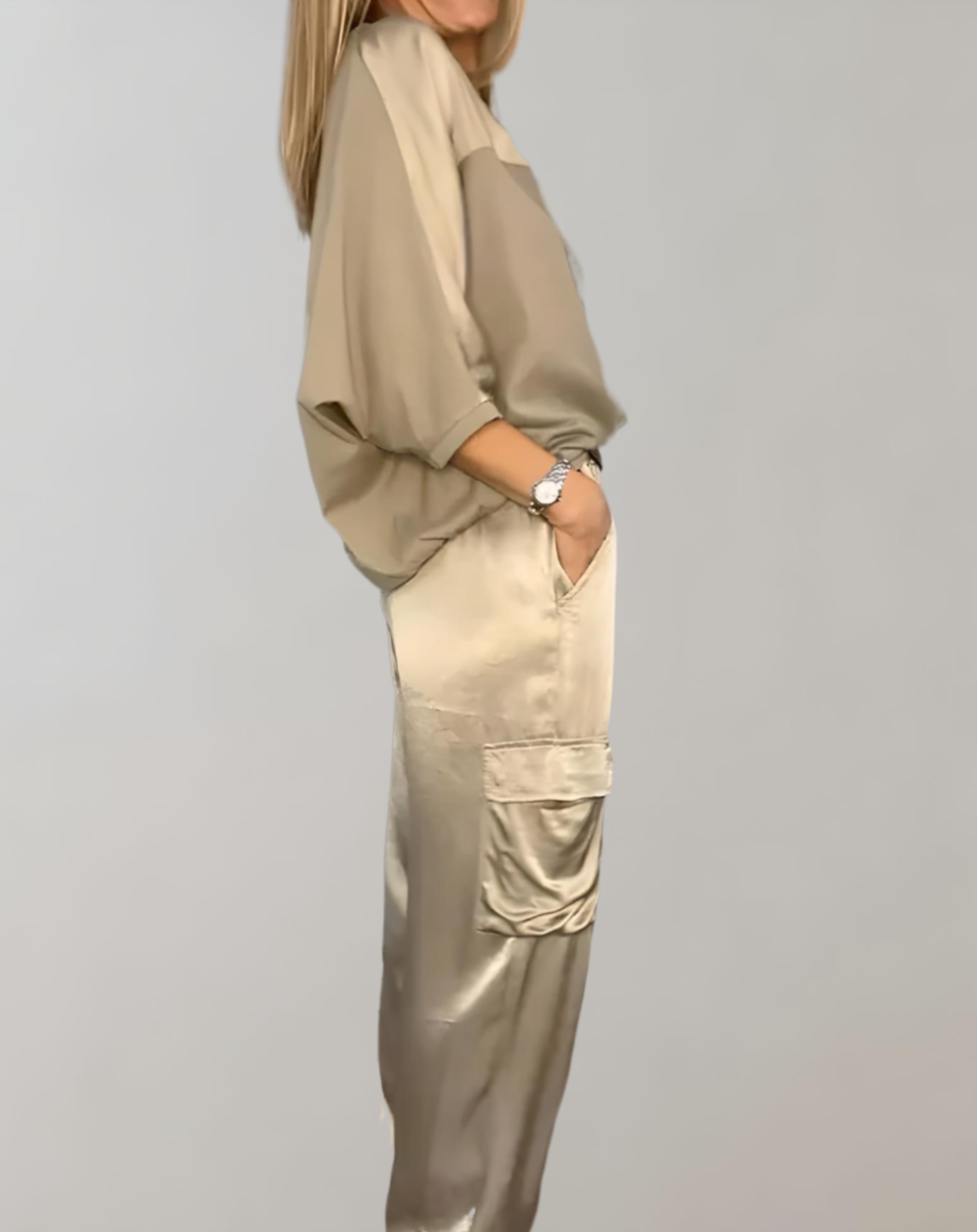 Bequemes zweiteiliges Loungewear-Set mit praktischen Taschen – Produktansicht 4