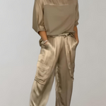 Bequemes zweiteiliges Loungewear-Set mit praktischen Taschen – Produktansicht 1