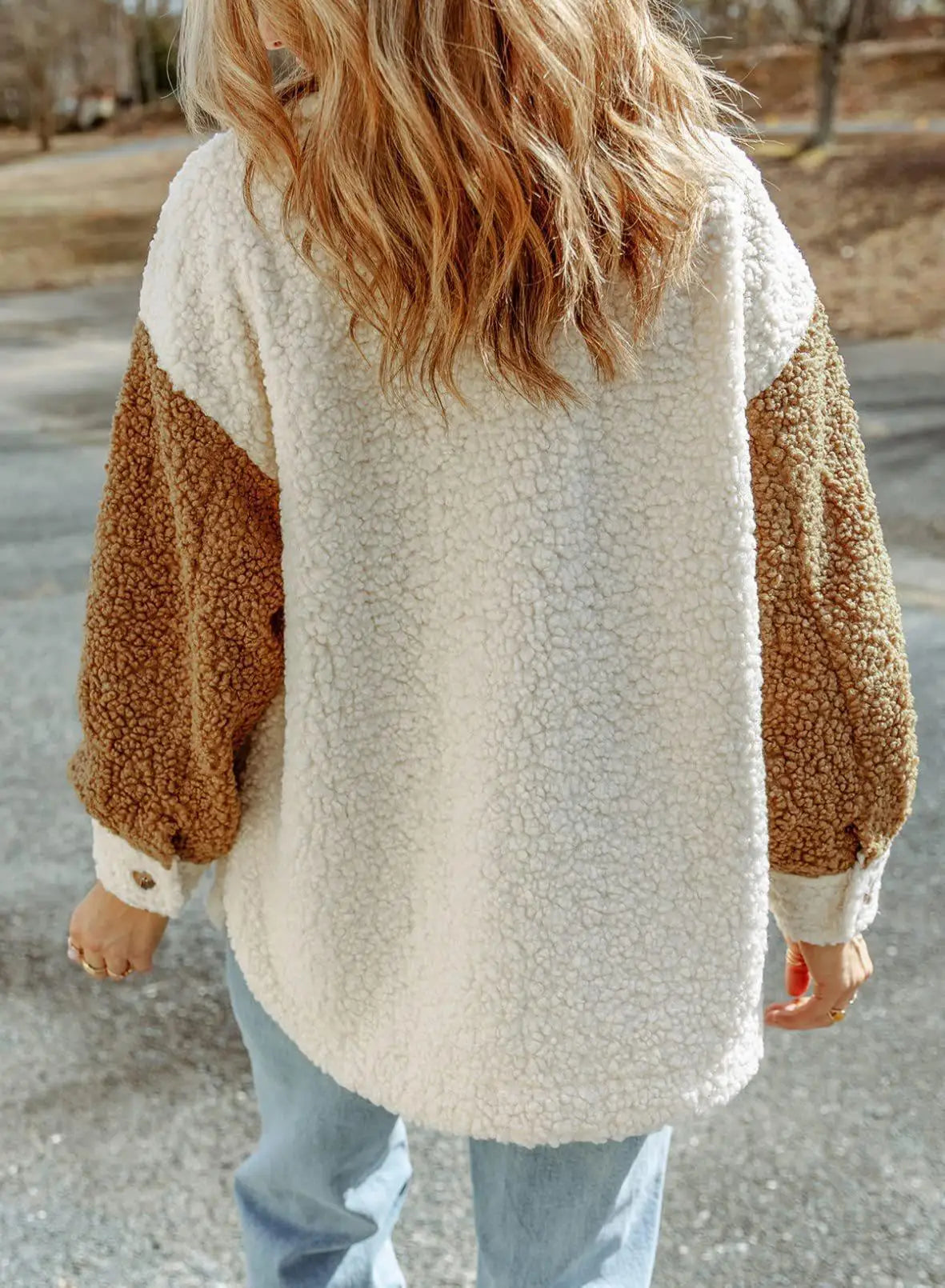 zeitgenössische Sherpa-Jacke – Produktansicht 4