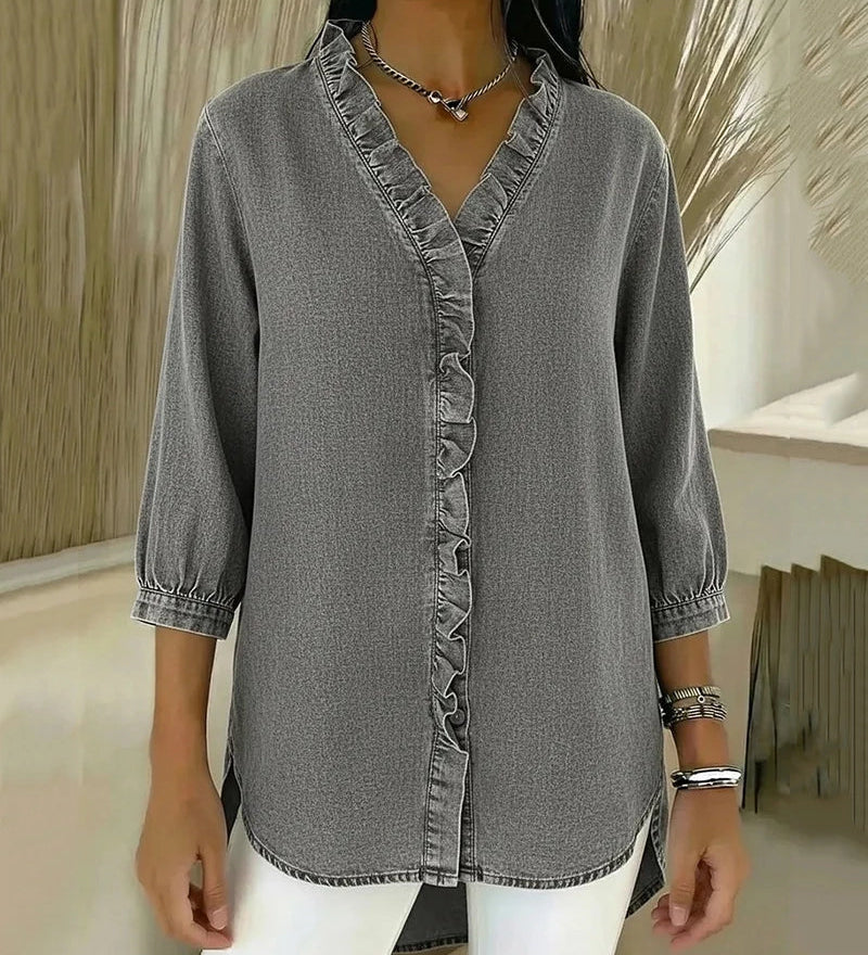 Denimbluse mit V-Ausschnitt und Volants – Produktansicht 6